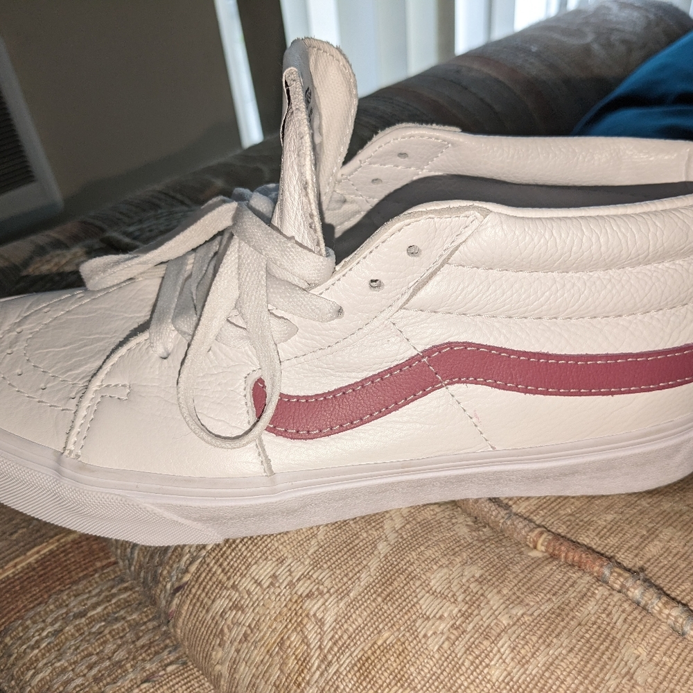 Vans all leather athletic shoes men's white with red strap brand new
